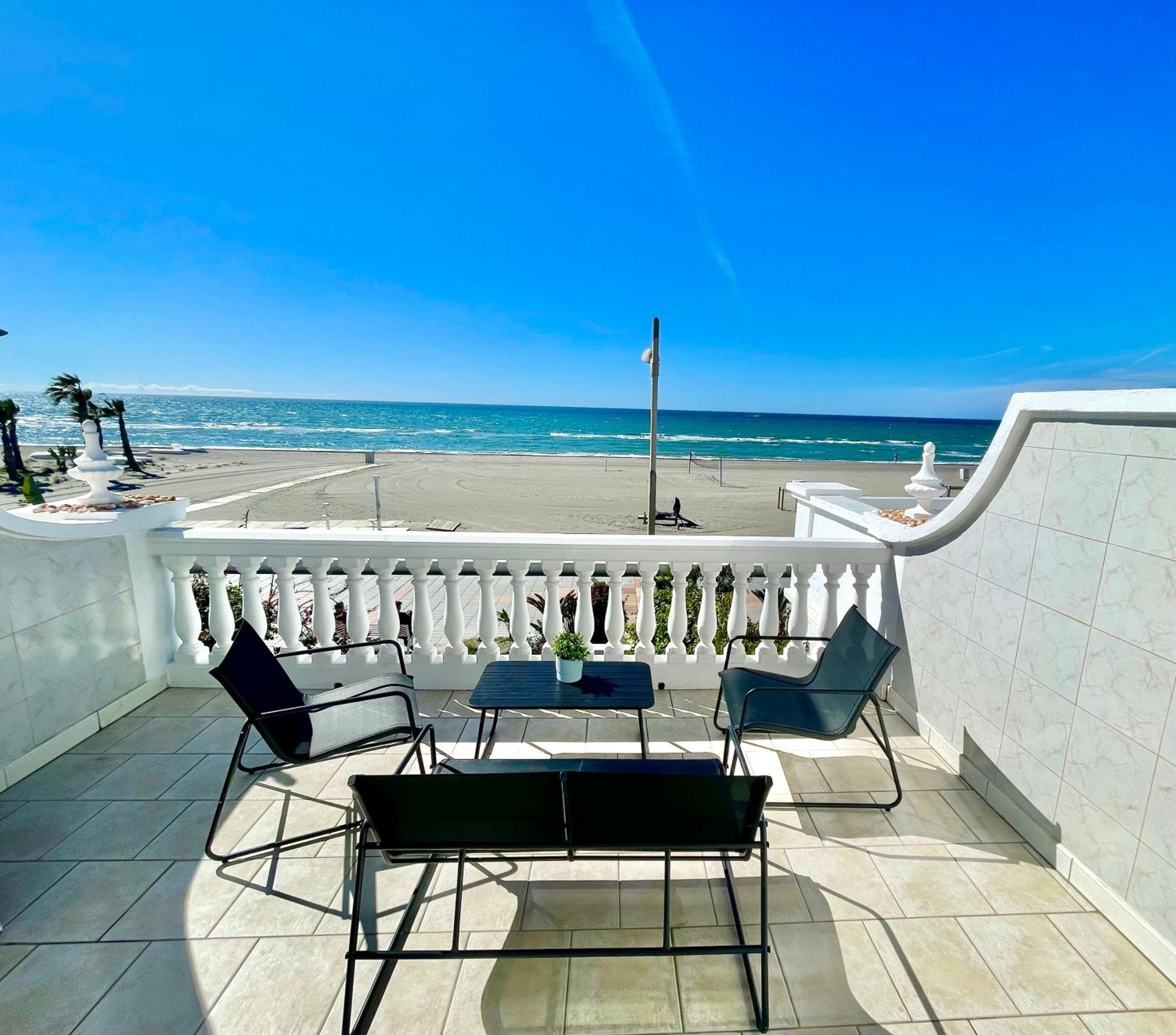 Apartamento Frontal Al Mar - Torrox Costa ภายนอก รูปภาพ